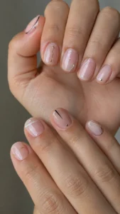 Minimal Nail Designs for Clean Short Shapes
