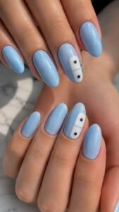 Crop a White Domino From the Side
