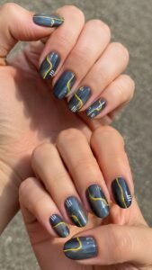 Curve a Yellow Centerline Across the Hand