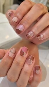 Divide the Nail Into Powder Pans