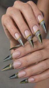 Escalator Comb Nail Tips With Graphic Teeth