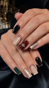 Evening Clutch Prom Nails With Polished Clasp Details